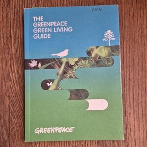 BOOKS BOGO FREE! Greenpeace Green Living Guide Book